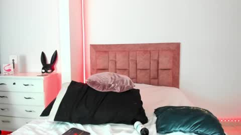 april collinsxx online show from May 15, 11:12 pm
