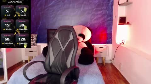  April  online show from December 4, 11:41 am