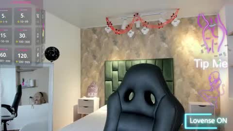  April  online show from October 23, 1:32 pm