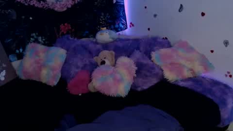 april_l6 online show from October 31, 10:33 pm