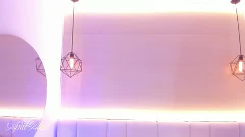 April online show from January 6, 6:39 am