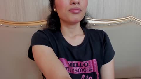 Snapshot of aprilalvarez chatting on January 28, 11:17 pm 1430 2100 -5 online show from January 28, 11:17 pm