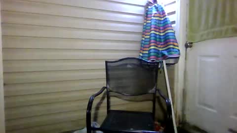 Snapshot of aprilanna chatting on May 17, 8:12 am AnnaApril420 online show from May 17, 8:12 am
