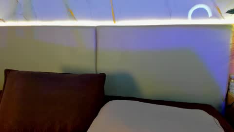 aprilgrey111 online show from November 12, 7:57 pm