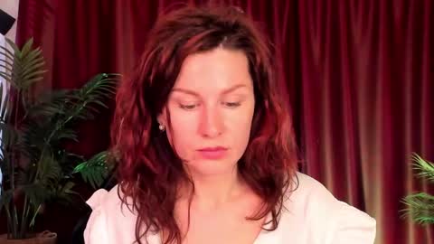 aprill_o_nill online show from May 14, 1:29 pm