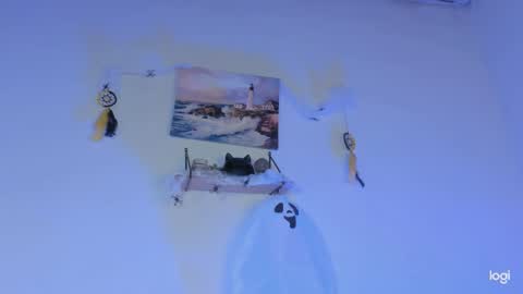 Snapshot of aprillebony chatting on October 13, 8:31 pm APRIL online show from October 13, 8:31 pm