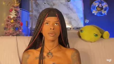 Snapshot of aprillebony319262 chatting on December 20, 8:49 pm aprillebony319262 online show from December 20, 8:49 pm