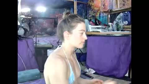 Snapshot of aquafoxxy chatting on March 9, 5:33 am aquafoxxy online show from March 9, 5:33 am