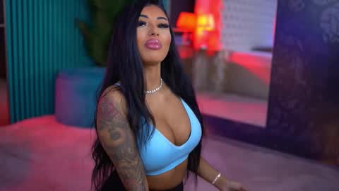 Snapshot of arabellaposh chatting on November 13, 6:23 am arabellaposh online show from November 13, 6:23 am