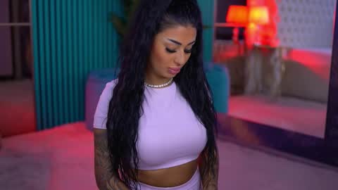 Snapshot of arabellaposh chatting on November 29, 5:54 am arabellaposh online show from November 29, 5:54 am