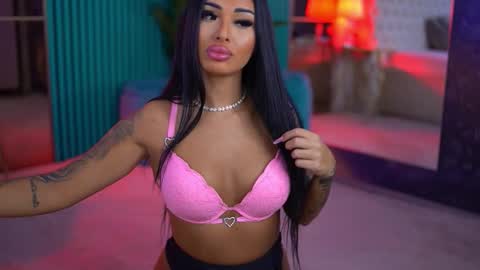 Snapshot of arabellaposh chatting on November 30, 6:06 am arabellaposh online show from November 30, 6:06 am