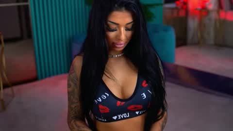 Snapshot of arabellaposh chatting on February 3, 6:22 am arabellaposh online show from February 3, 6:22 am