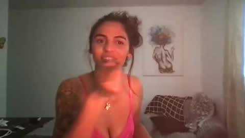Snapshot of arabianprincess37 chatting on September 29, 8:13 pm arabianprincess37 online show from September 29, 8:13 pm