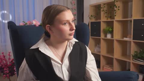 Valentina online show from December 5, 4:10 am