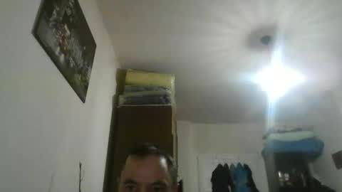 Snapshot of aragorn1986 chatting on April 4, 1:59 am aragorn1986 online show from April 4, 1:59 am