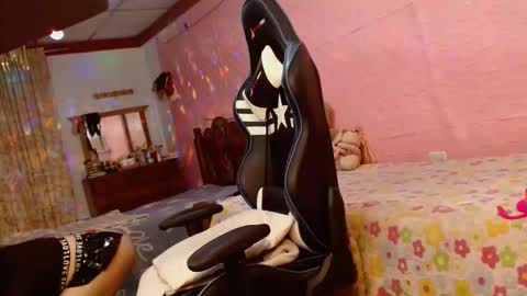 Snapshot of aranza_sexy chatting on October 31, 10:16 am Aranza online show from October 31, 10:16 am