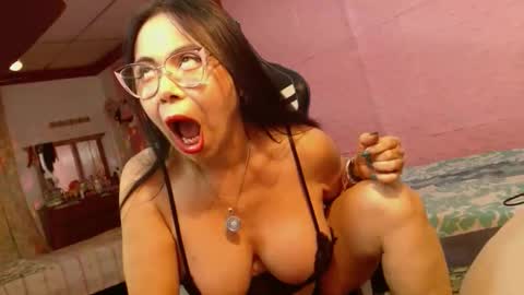 Aranza online show from May 7, 10:09 am
