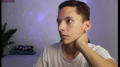 Snapshot of archi_love chatting on February 22, 4:40 am ARCHIBALDO online show from February 22, 4:40 am