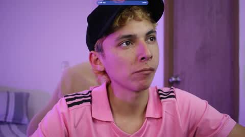 Snapshot of archi_love chatting on October 18, 10:43 pm ARCHIBALDO online show from October 18, 10:43 pm