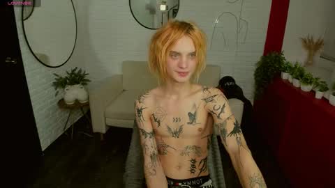 archiehali online show from October 12, 9:03 pm