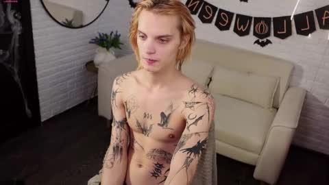 archiehali online show from October 26, 10:32 am