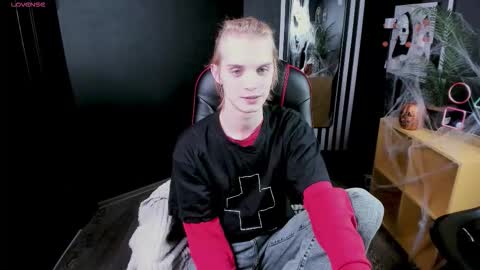 archiehali online show from October 29, 3:36 pm