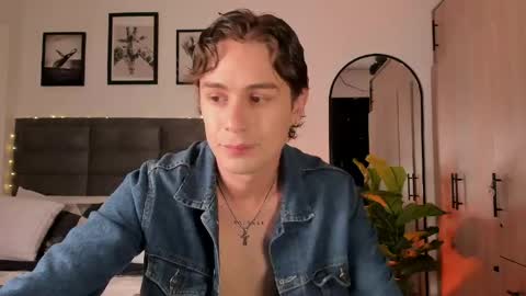 Snapshot of archiekingss chatting on May 1, 6:23 pm Archie online show from May 1, 6:23 pm