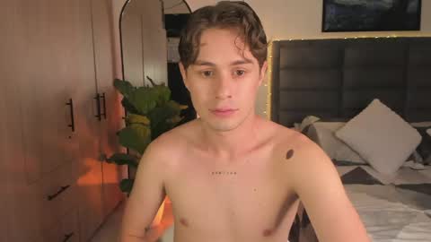 Snapshot of archiekingss chatting on May 19, 6:36 pm Archie online show from May 19, 6:36 pm