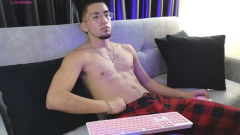 Mateo online show from February 23, 1:19 pm