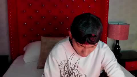 AresPaxton online show from March 20, 11:37 am