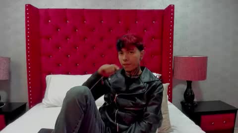 AresPaxton online show from March 21, 9:47 am