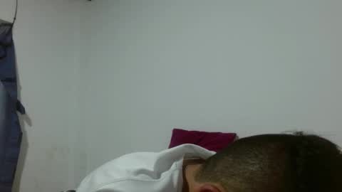 Snapshot of aress__adameck chatting on December 9, 9:58 pm aress adameck online show from December 9, 9:58 pm