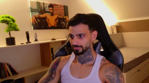 Snapshot of aressteel chatting on October 16, 7:15 pm Ares Steel online show from October 16, 7:15 pm