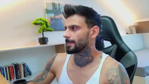 Snapshot of aressteel chatting on October 24, 5:48 am Ares Steel online show from October 24, 5:48 am