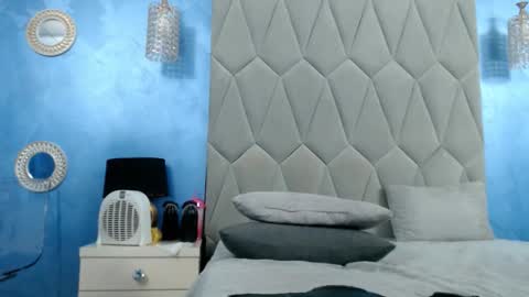 Snapshot of aretialisya chatting on October 2, 5:25 am aretialisya online show from October 2, 5:25 am