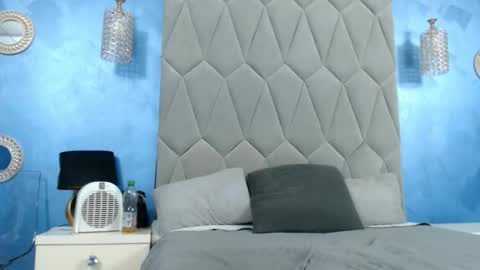 Snapshot of aretialisya chatting on October 31, 6:14 am aretialisya online show from October 31, 6:14 am