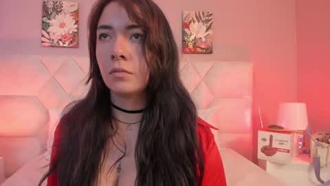 ari_lynn_ online show from May 10, 12:10 pm