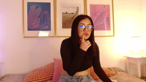 Snapshot of ari_rose_dh chatting on March 24, 11:48 am ARI online show from March 24, 11:48 am