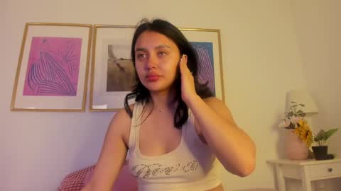 Snapshot of ari_rose_dh chatting on April 4, 11:40 am ARI online show from April 4, 11:40 am