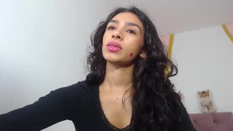 aria_0 online show from March 24, 1:27 pm