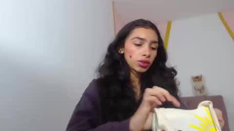 aria_0 online show from March 25, 1:50 pm