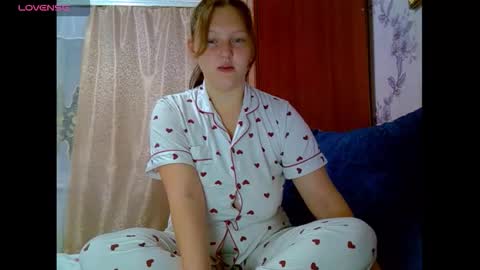 Aria online show from September 18, 10:34 pm