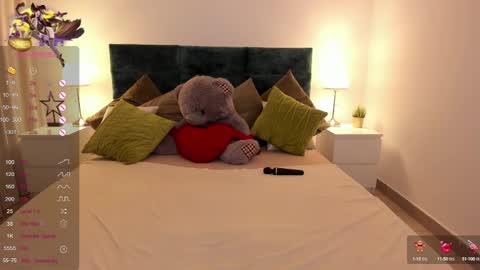 Snapshot of aria_blisss chatting on February 3, 12:47 pm aria_blisss online show from February 3, 12:47 pm