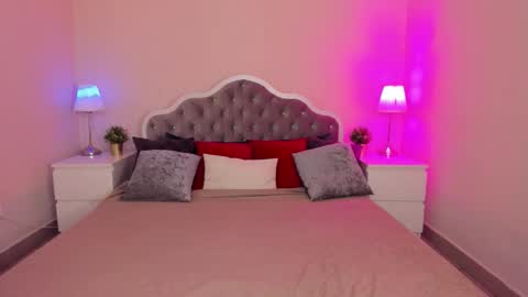 Snapshot of aria_blisss chatting on September 17, 1:40 am aria_blisss online show from September 17, 1:40 am