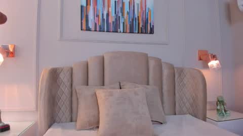 Snapshot of aria_greco chatting on December 5, 2:53 am Aria online show from December 5, 2:53 am