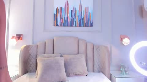 Snapshot of aria_greco chatting on December 22, 2:49 am Aria online show from December 22, 2:49 am