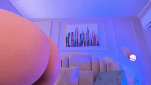 Snapshot of aria_greco chatting on January 24, 3:32 am Aria online show from January 24, 3:32 am