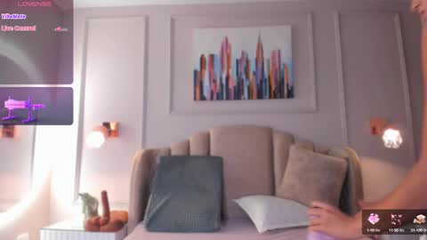 Snapshot of aria_greco chatting on February 7, 9:37 am Aria online show from February 7, 9:37 am