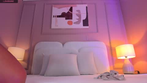 Aria  online show from May 21, 2:51 am