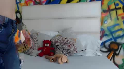 aria online show from January 31, 11:56 am